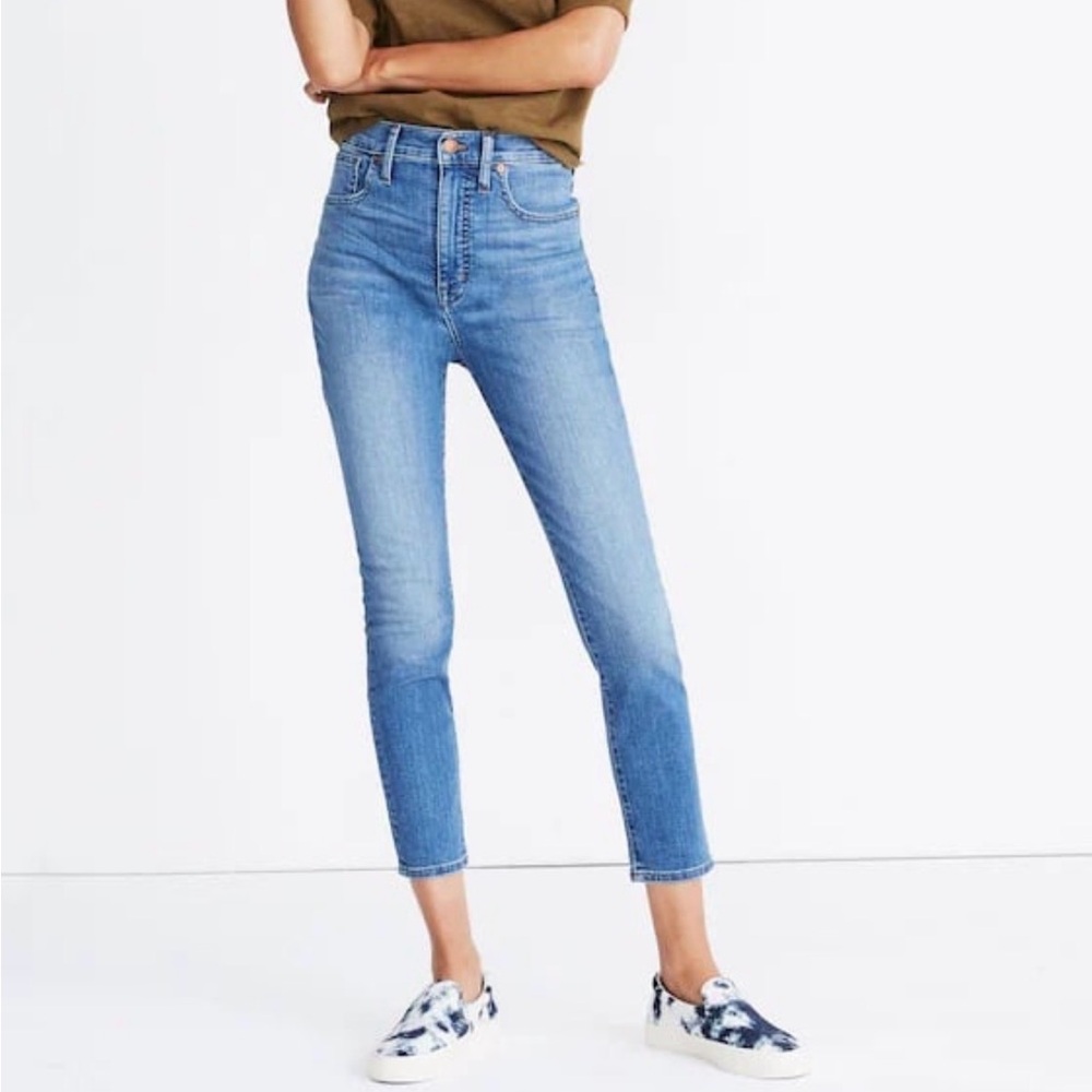 Madewell 11" High-Rise Skinny Crop Jeans in Meadowlake Wash